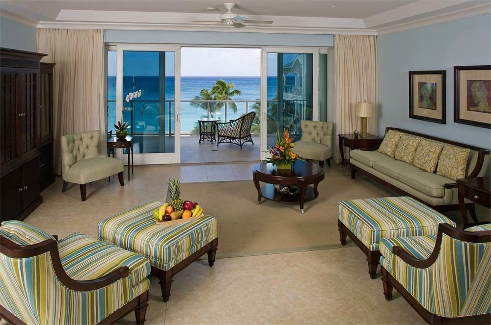 Caribbean Club Boutique Hotel, Grand Cayman Seven Mile Beach Exterior photo